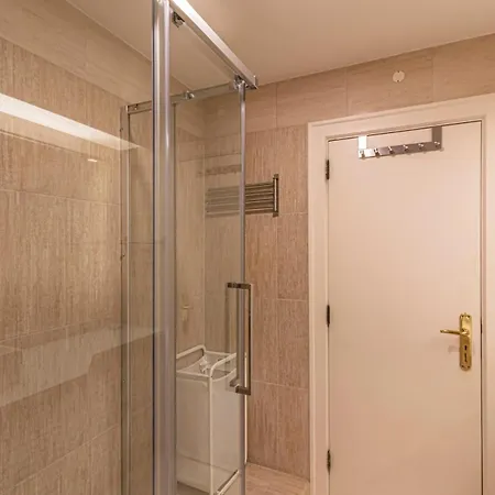 Cozy In Chiado, Historic Center Of Lisboa