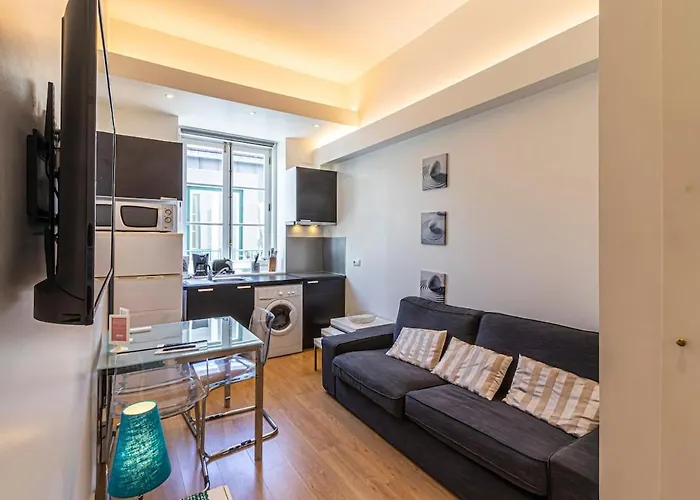 Cozy In Chiado, Historic Center Of Apartmán