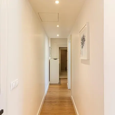 Cozy In Chiado, Historic Center Of Lissabon